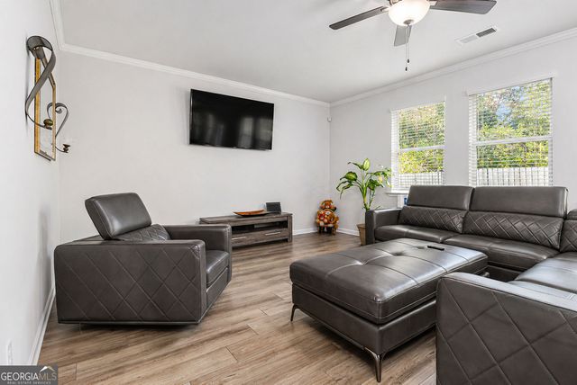 596 River Gardens Drive SE, Atlanta, GA 30354