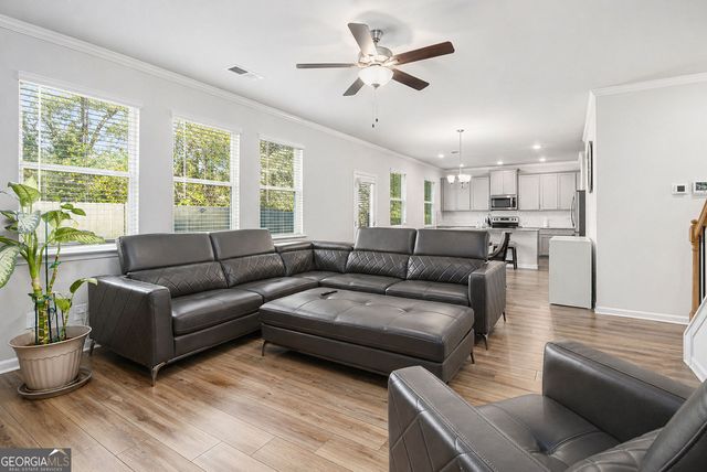 596 River Gardens Drive SE, Atlanta, GA 30354