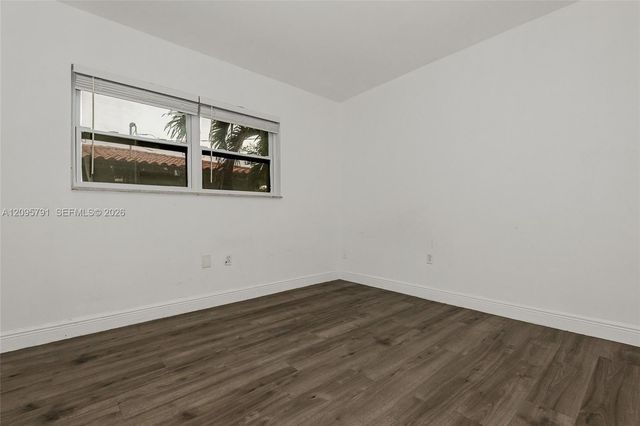 4070 NW 65th Avenue 4076, Virginia Gardens, FL 33166
