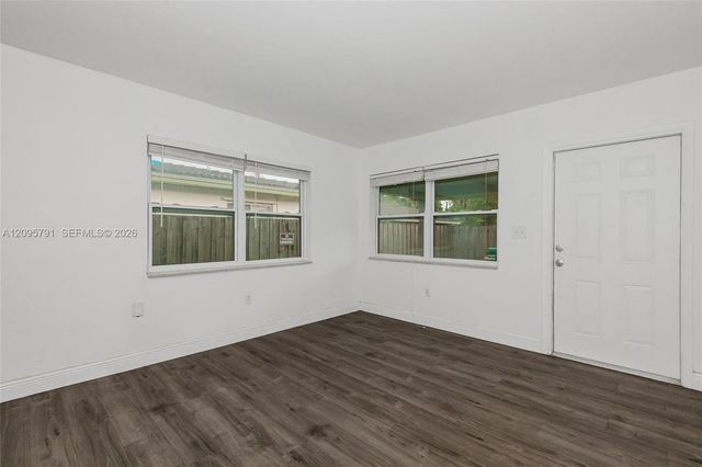4070 NW 65th Avenue 4076, Virginia Gardens, FL 33166