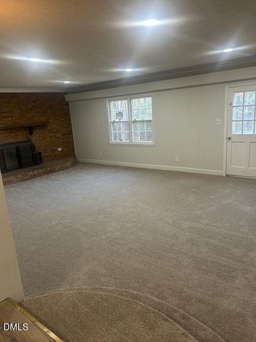 830 Dinmont Circle, Fayetteville, NC 28306