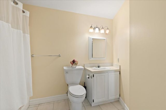 9 Park Ave. 707, Hull, MA 02045