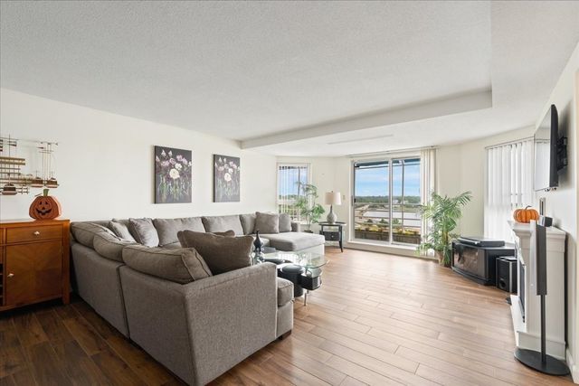 9 Park Ave. 707, Hull, MA 02045