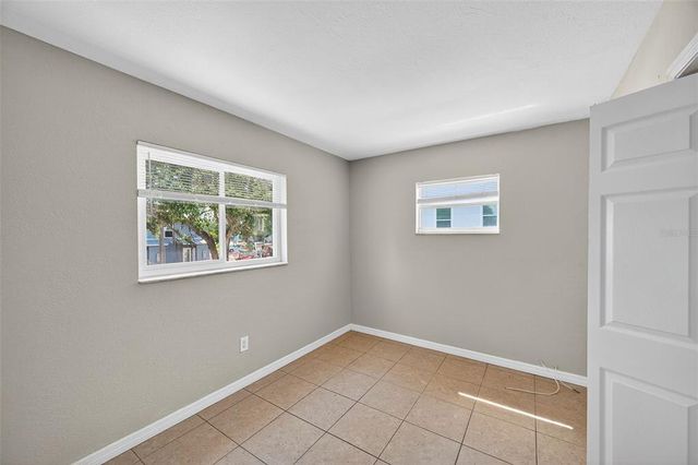 1771 RUSSELL STREET S 4, St Petersburg, FL 33712