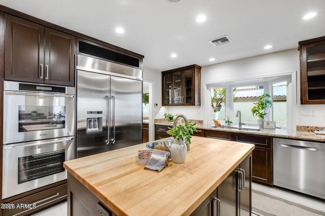 2514 E MONTEBELLO Avenue, Phoenix, AZ 85016