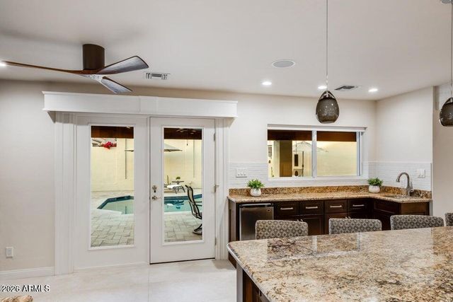 2514 E MONTEBELLO Avenue, Phoenix, AZ 85016