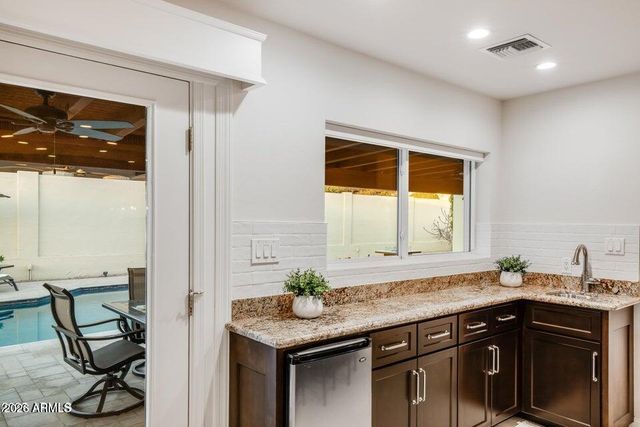 2514 E MONTEBELLO Avenue, Phoenix, AZ 85016