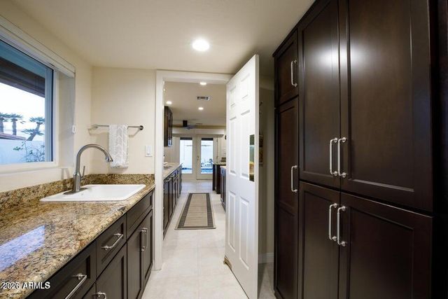 2514 E MONTEBELLO Avenue, Phoenix, AZ 85016