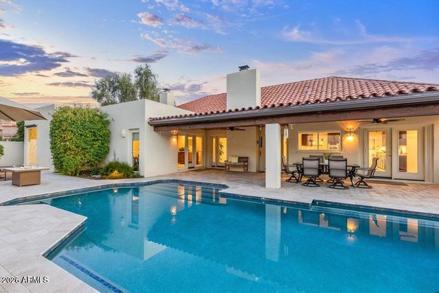 2514 E MONTEBELLO Avenue, Phoenix, AZ 85016