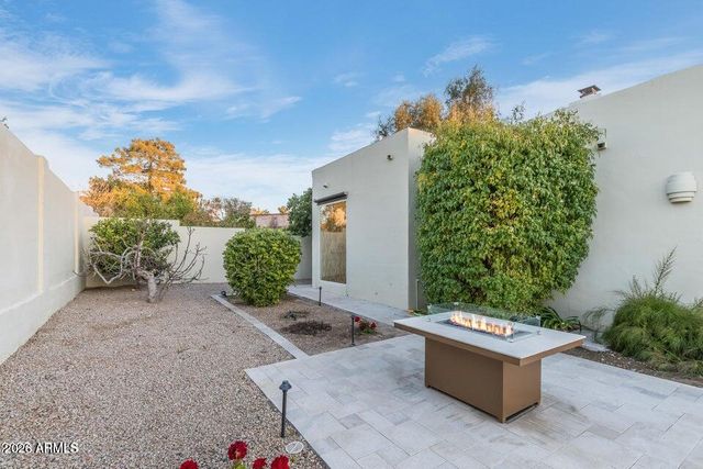 2514 E MONTEBELLO Avenue, Phoenix, AZ 85016