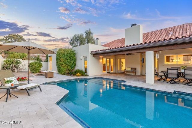 2514 E MONTEBELLO Avenue, Phoenix, AZ 85016