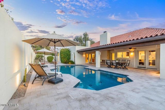 2514 E MONTEBELLO Avenue, Phoenix, AZ 85016