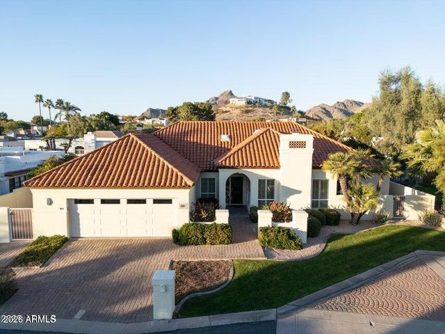 2514 E MONTEBELLO Avenue, Phoenix, AZ 85016