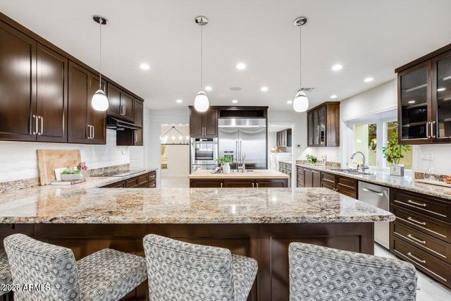 2514 E MONTEBELLO Avenue, Phoenix, AZ 85016