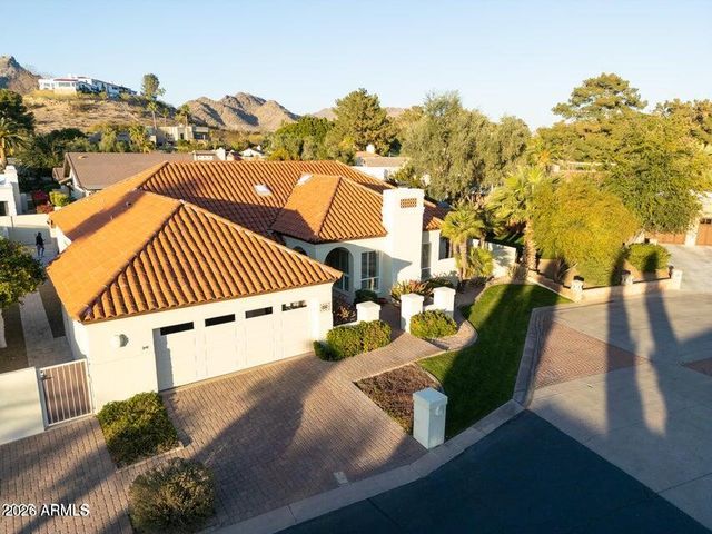 2514 E MONTEBELLO Avenue, Phoenix, AZ 85016