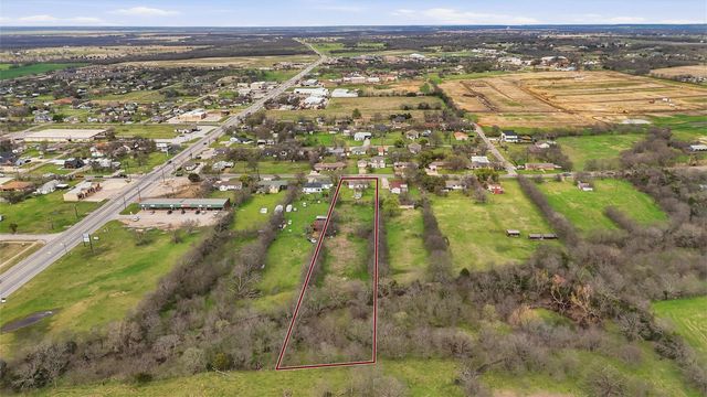 111 E Main Street, Gunter, TX 75058