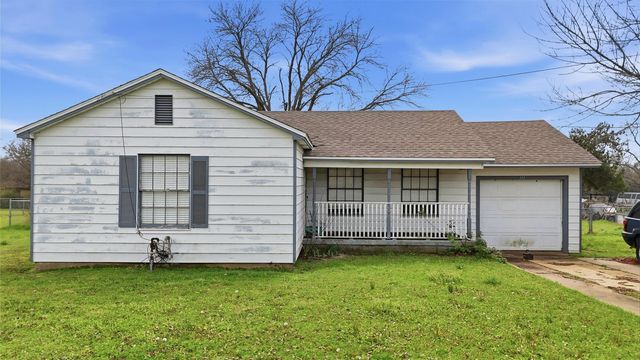 111 E Main Street, Gunter, TX 75058