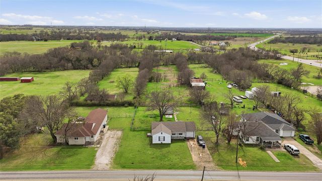 111 E Main Street, Gunter, TX 75058