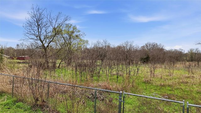 111 E Main Street, Gunter, TX 75058