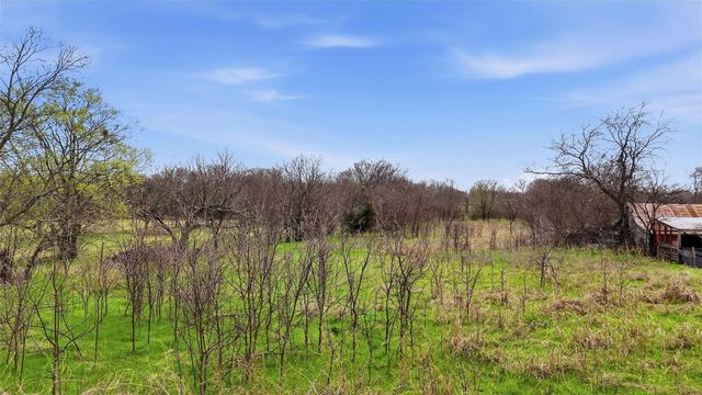 111 E Main Street, Gunter, TX 75058