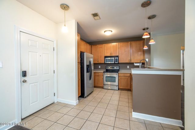 2801 Bloomfield Lane Unit 202, Wilmington, NC 28412
