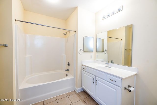 2801 Bloomfield Lane Unit 202, Wilmington, NC 28412