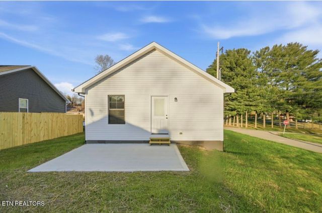 FULKERSON St, Tazewell, TN 37879