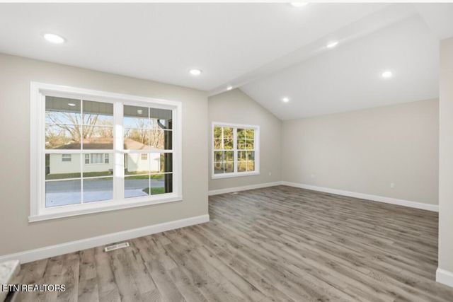 FULKERSON St, Tazewell, TN 37879