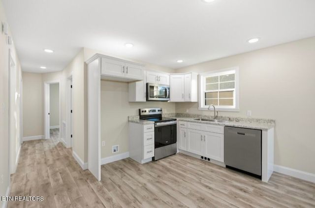 FULKERSON St, Tazewell, TN 37879