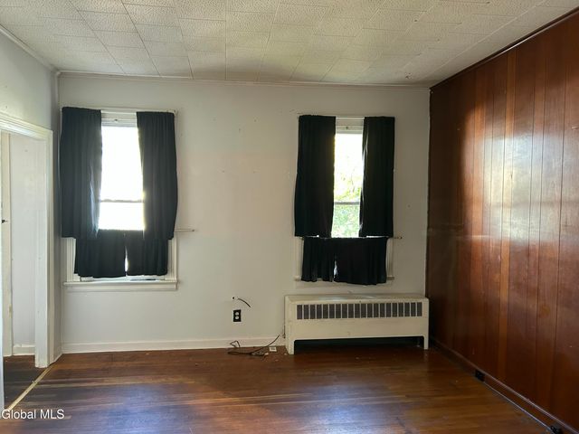 30 111th Street, Troy, NY 12182