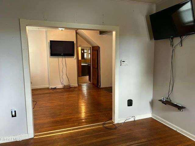 30 111th Street, Troy, NY 12182