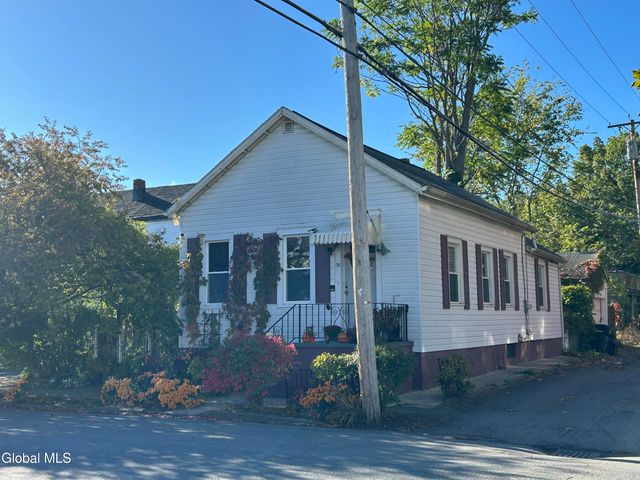 30 111th Street, Troy, NY 12182