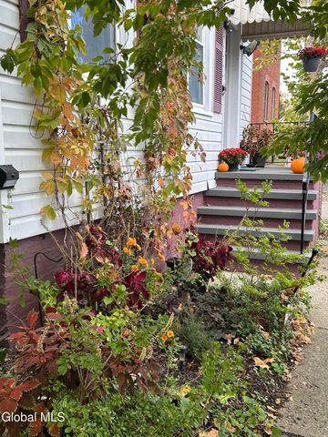 30 111th Street, Troy, NY 12182