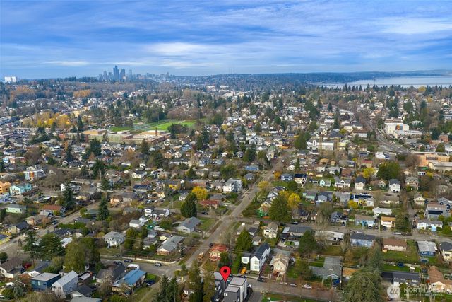 4405 S Holly Street, Seattle, WA 98118