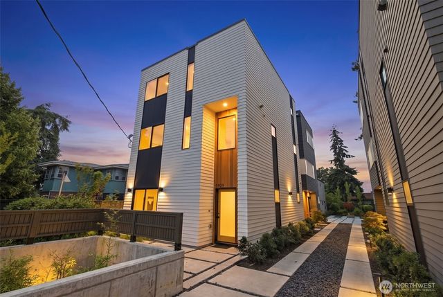 4405 S Holly Street, Seattle, WA 98118
