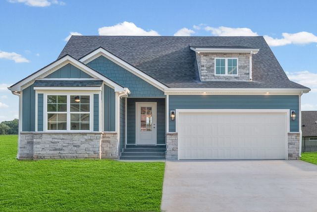 908 Bankside Dr, Clarksville, TN 37043