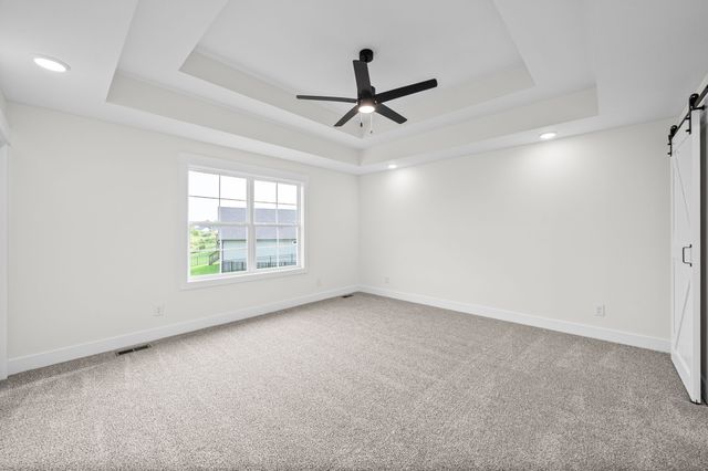 908 Bankside Dr, Clarksville, TN 37043