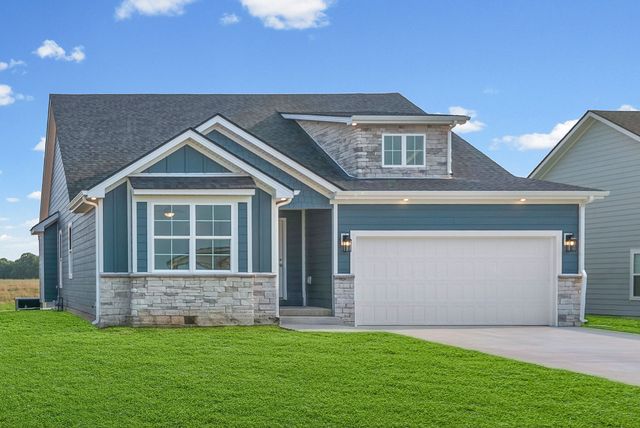 908 Bankside Dr, Clarksville, TN 37043