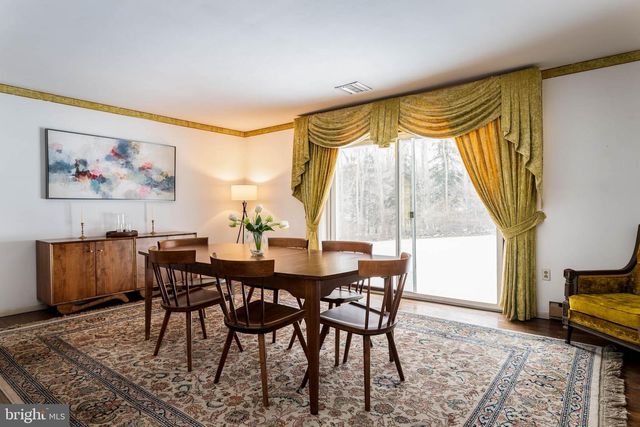 303 CRUM CREEK LN, Newtown Square, PA 19073