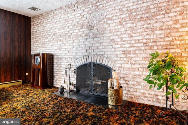 303 CRUM CREEK LN, Newtown Square, PA 19073