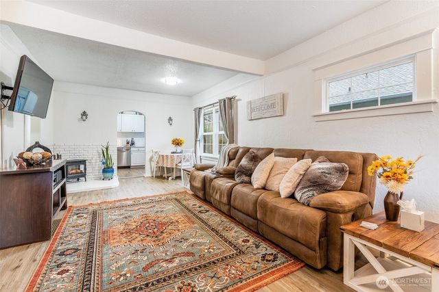 3517 S 11th Street, Tacoma, WA 98405