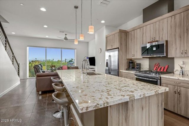 1717 E MORTEN Avenue 64, Phoenix, AZ 85020