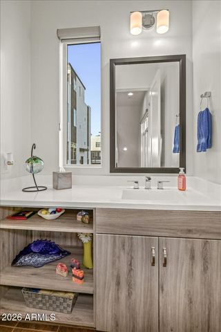 1717 E MORTEN Avenue 64, Phoenix, AZ 85020
