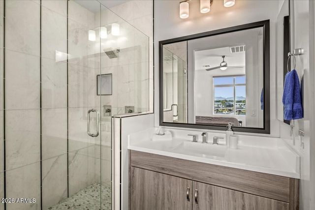 1717 E MORTEN Avenue 64, Phoenix, AZ 85020