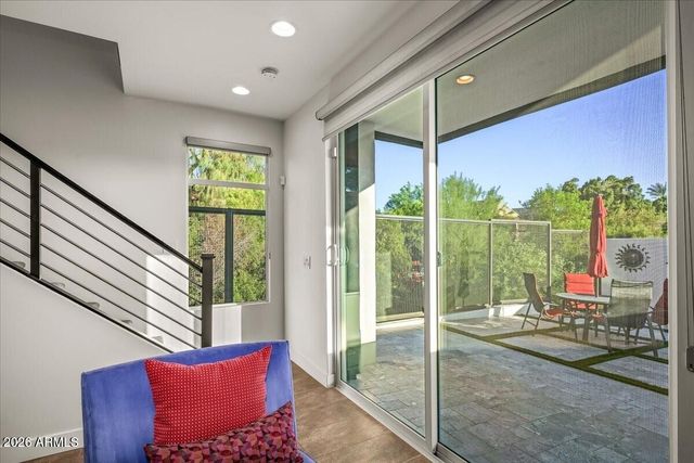 1717 E MORTEN Avenue 64, Phoenix, AZ 85020