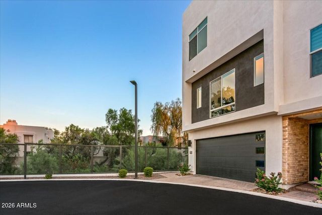 1717 E MORTEN Avenue 64, Phoenix, AZ 85020