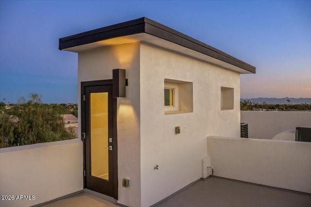 1717 E MORTEN Avenue 64, Phoenix, AZ 85020