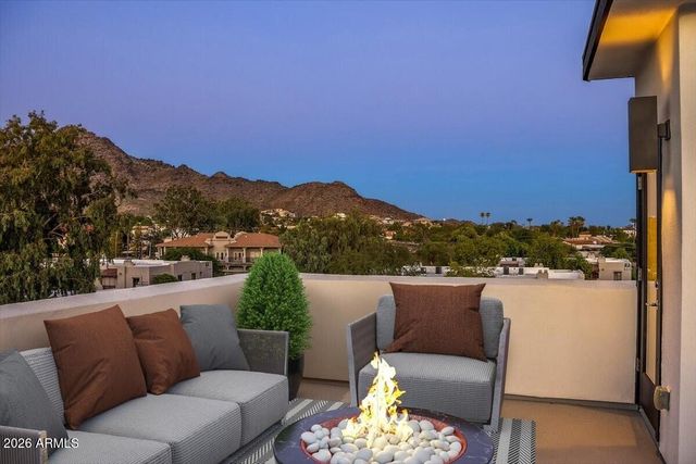 1717 E MORTEN Avenue 64, Phoenix, AZ 85020