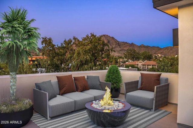 1717 E MORTEN Avenue 64, Phoenix, AZ 85020