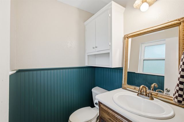 7121 Crabtree Lane, North Richland Hills, TX 76182